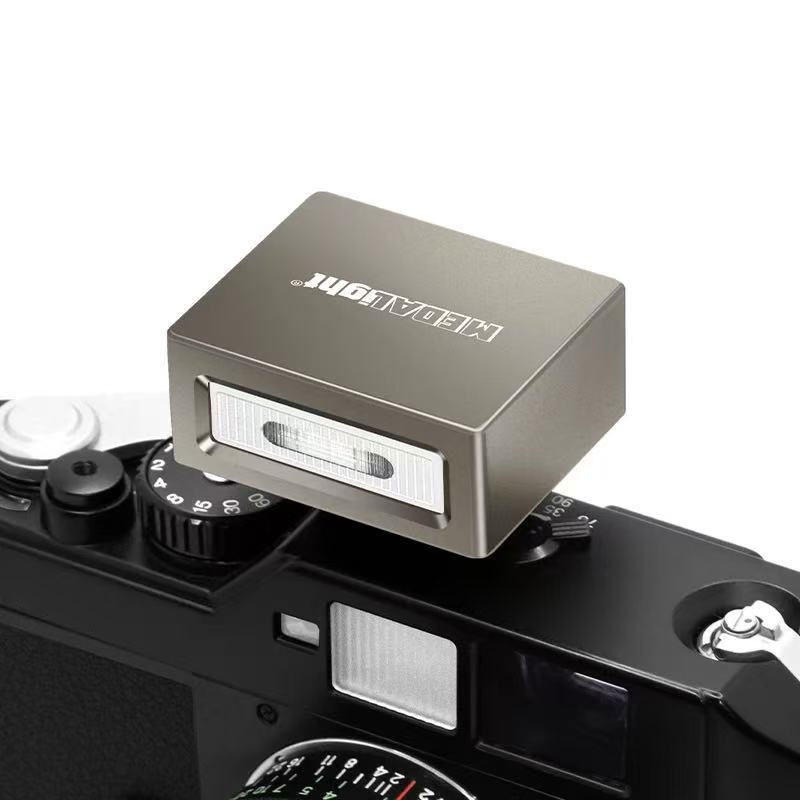 Мини-вспышка MEDALight F1, акс – обзор и цена Photography Lighting Case